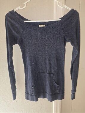 Eyelash Couture Navy Off-Shoulder Light Sweatshirt with Front Pocket Size: Small